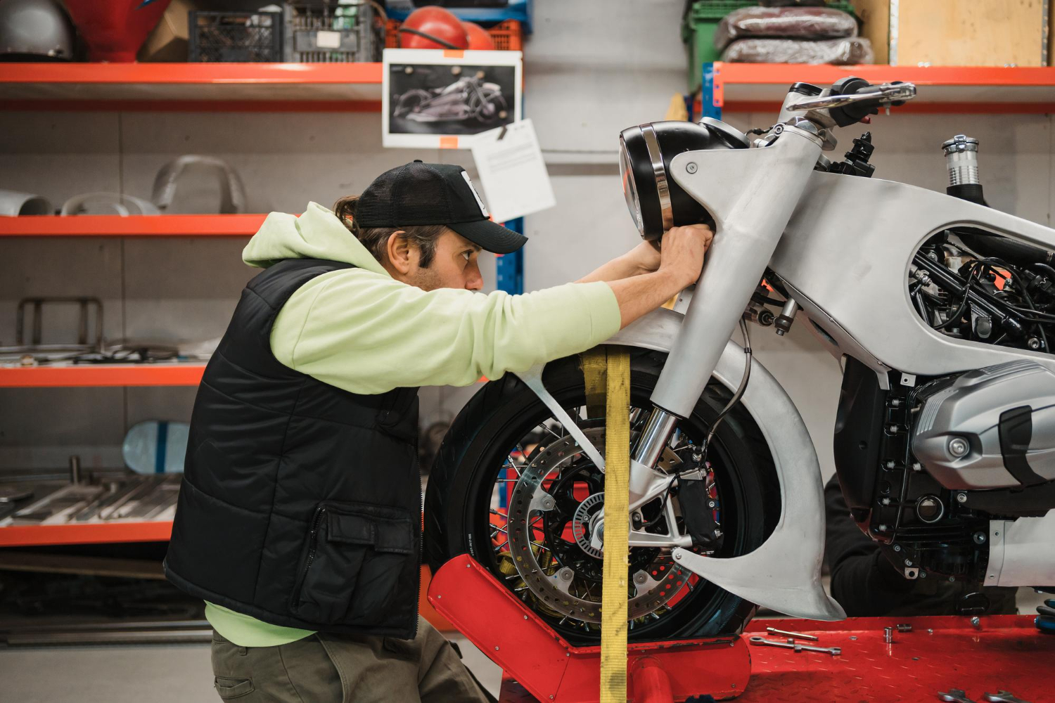 Ride with Confidence: PlugDart Motorcycle Service Center